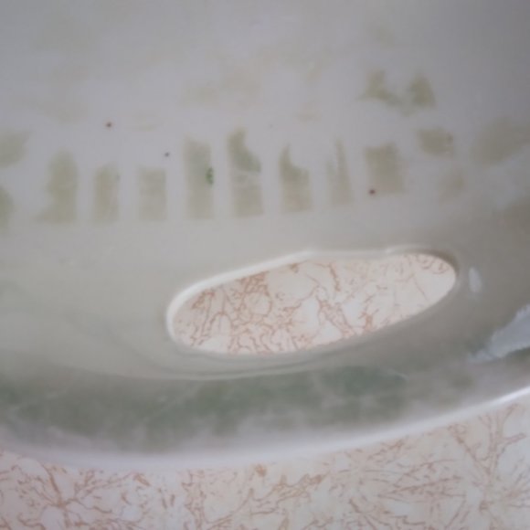 Plate, Vintage, Decorative, with Cut Out Handles - Picture 3 of 7